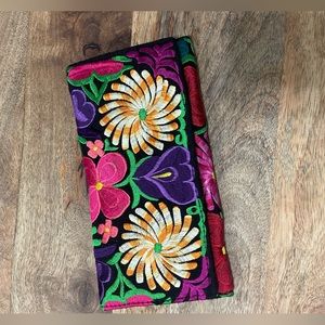 Beautiful Floral Embroidered Flower
Artisan Mexican Purses